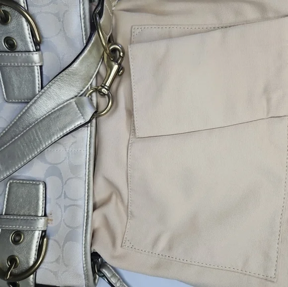 Vintge COACH Shoulder Bag Signature 2WAY Canvas And Leather With Metallic Gold . - Picture 8 of 8